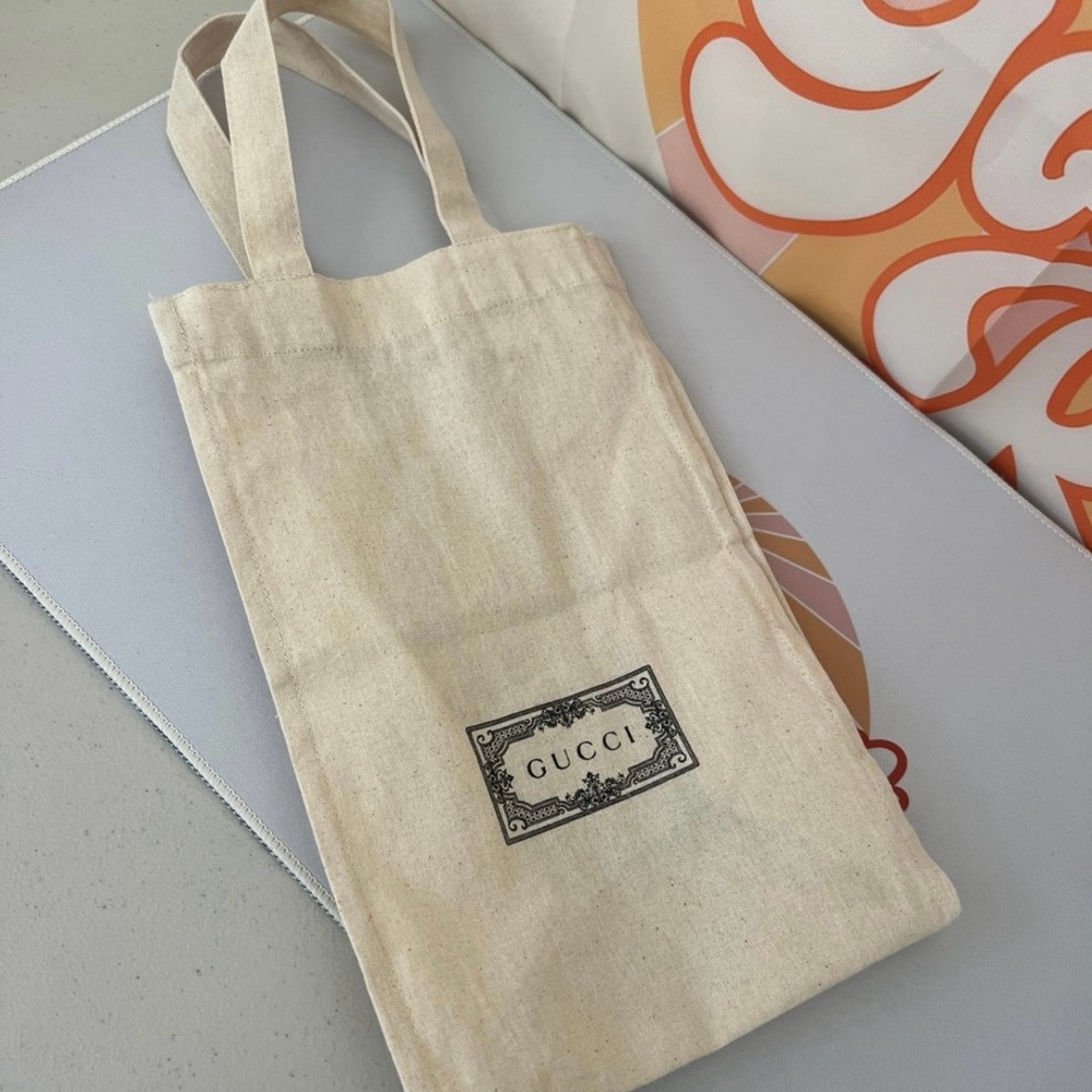 Gucci cotton dust bag